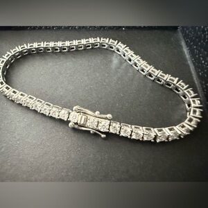 Gorgeous Sparkly Silver 925 Moissanite Tennis Bracelet!
